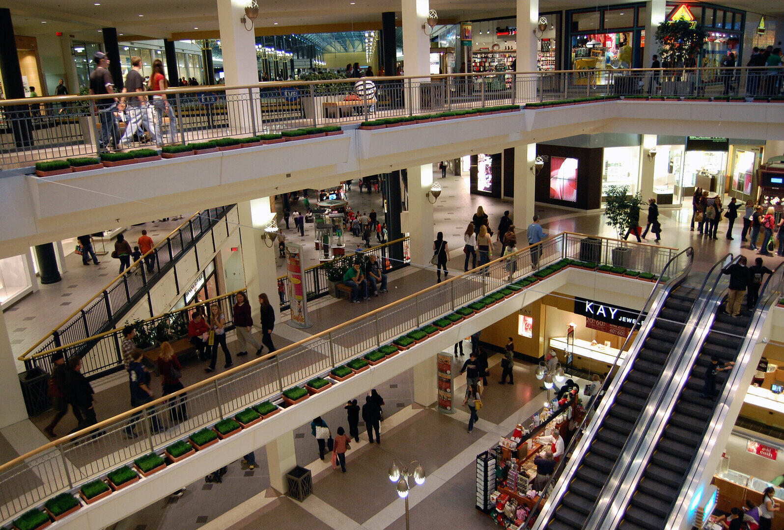 Mall of America Shopping Districts